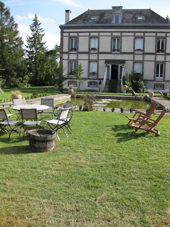 Le Gingko - Hotel du Golf Parc Robert Hersant La Chaussée-dʼIvry Exterior foto